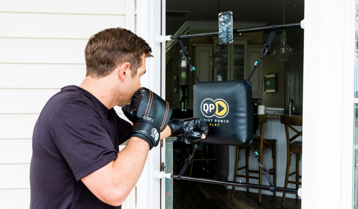 メンテナンス Weighted Punching Bag Wayne Enterprises x Uncrate MVP Punching Bag – WAYNE ENTERPRISES